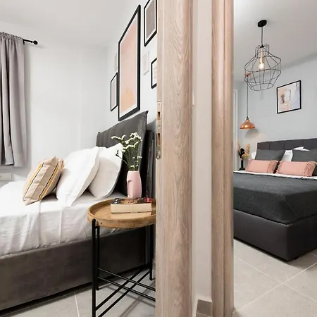 Lägenhet Iliana & Sarra 1