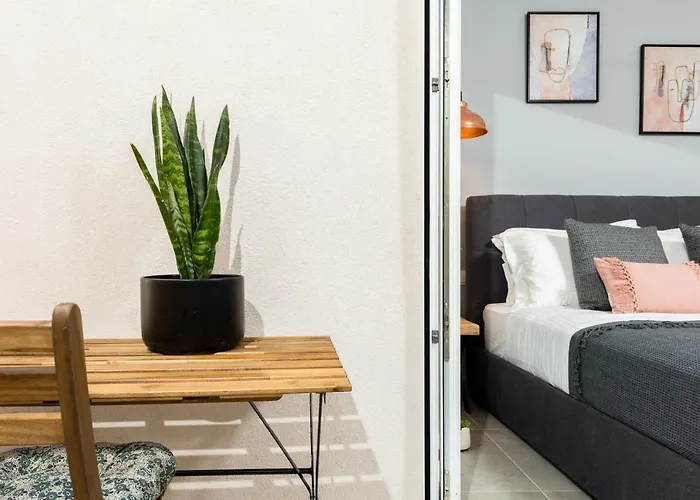 Apartment Iliana & Sarra 1